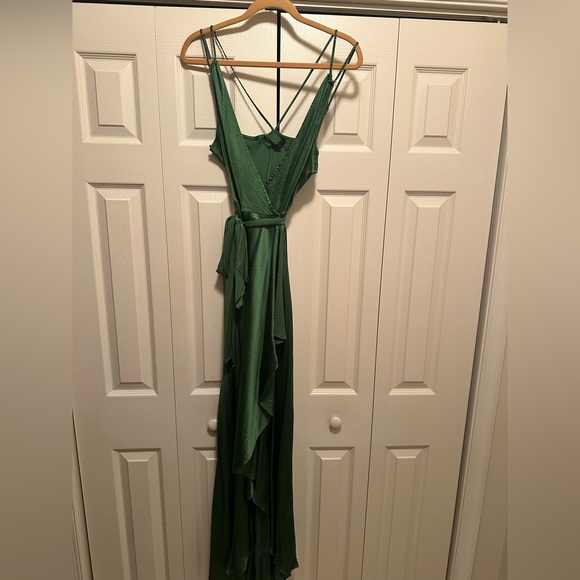 BCBG MAXAZRIA HAMMERED SILK HIGH LOW DRESS W STRAP BEADED EMBELLISHMENT SZ M - Picture 11 of 16